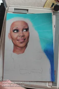 "Alicia" WIP 2 / 5: Starting with the background. I chose a color that would be a nice contrast for her skin tone. The initial idea was to have rays of light on the background (lines still visible), but I dropped that.